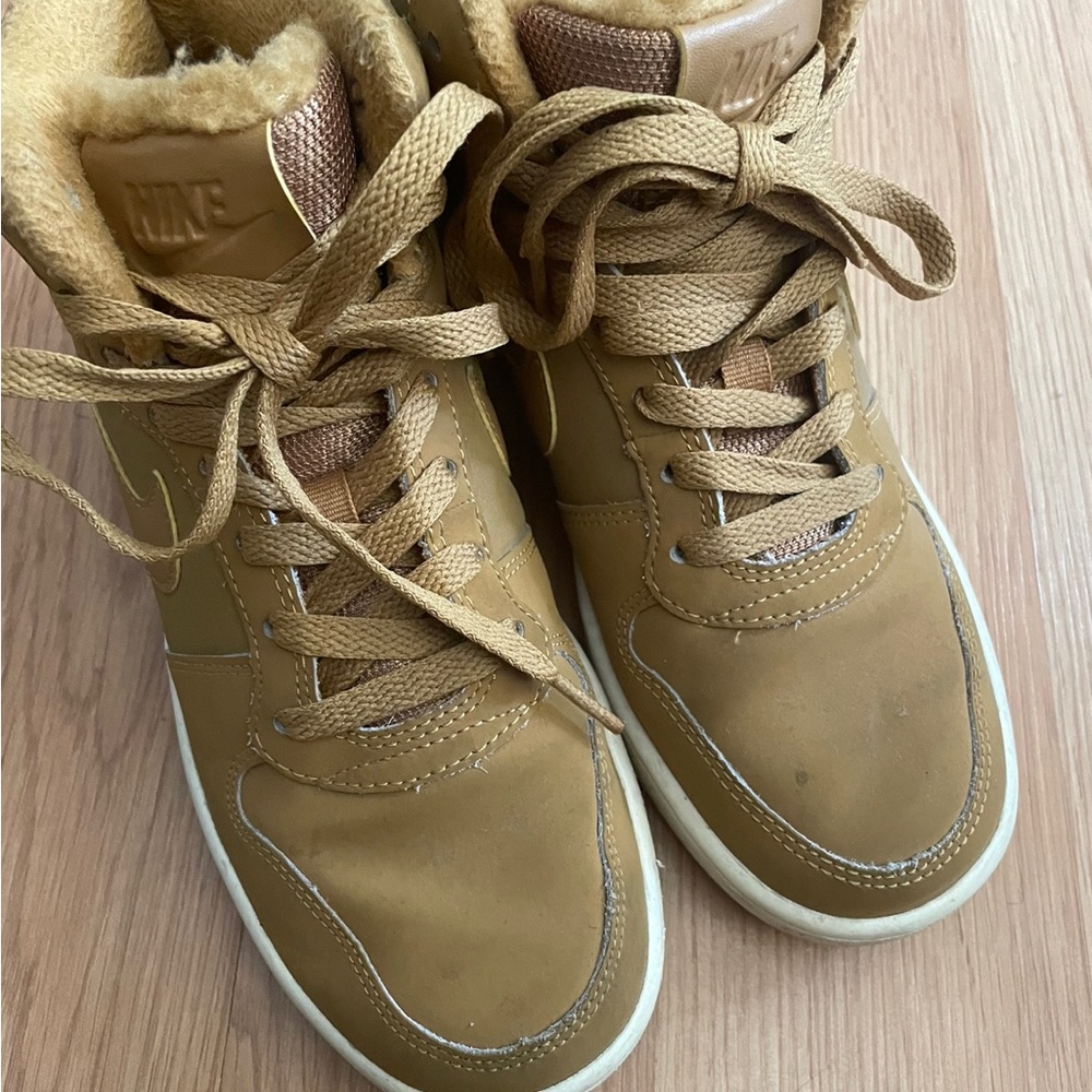Nike shoes